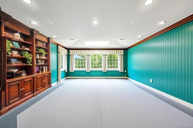 Building Photo - 22 Bayside Dr