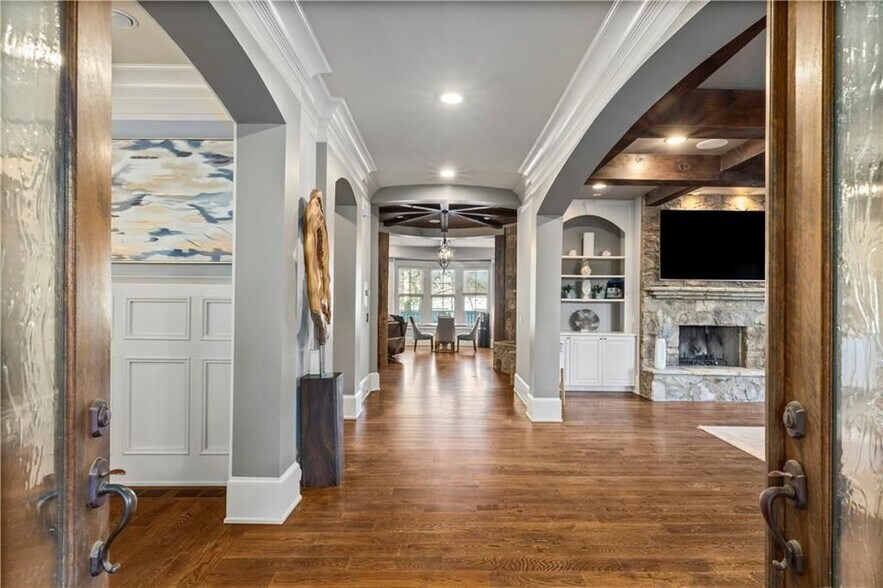 Building Photo - 2125 Cooper Lake Rd SE