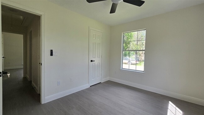 Building Photo - 10101 Bamboo Rd