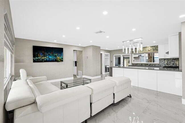 Building Photo - Southwest 133rd Court, Miami, FL 33175 - 3 BR 2.5 BA single-family home