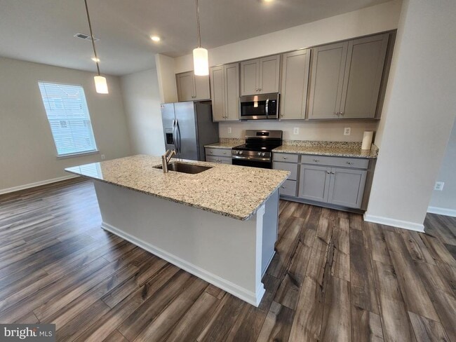 Building Photo - 117 Canning Rd