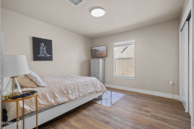 Building Photo - 14724 Mountain Breeze Ave