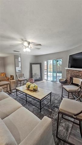 Building Photo - 426 Paldao Dr