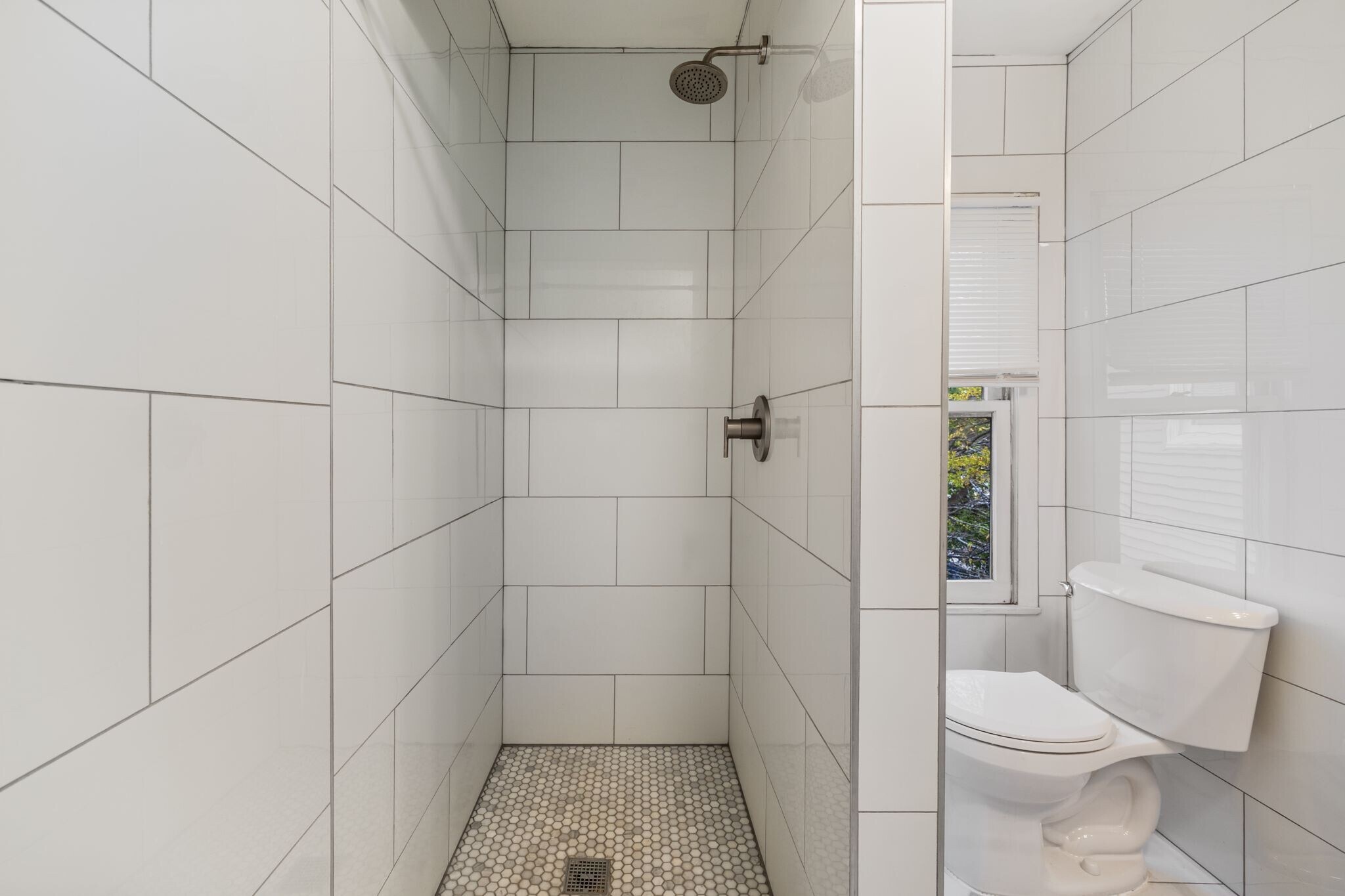 Building Photo - 1015 Garnett Pl