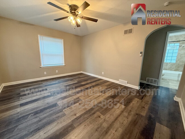 Building Photo - 5163 N 58th St