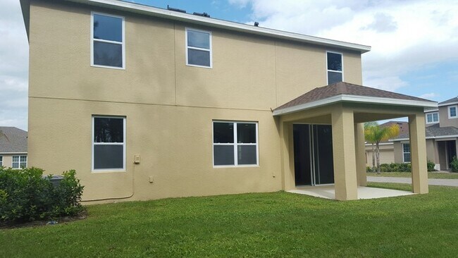 Building Photo - Avalon Reserve-1033 Vinsetta Circle Winter...