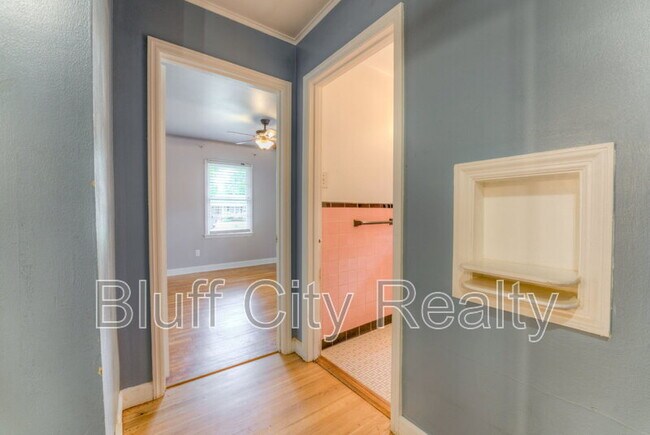 Building Photo - 4560 Boyce Rd