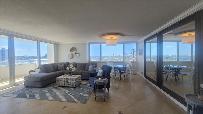 Building Photo - 545 S Fort Lauderdale Beach Blvd
