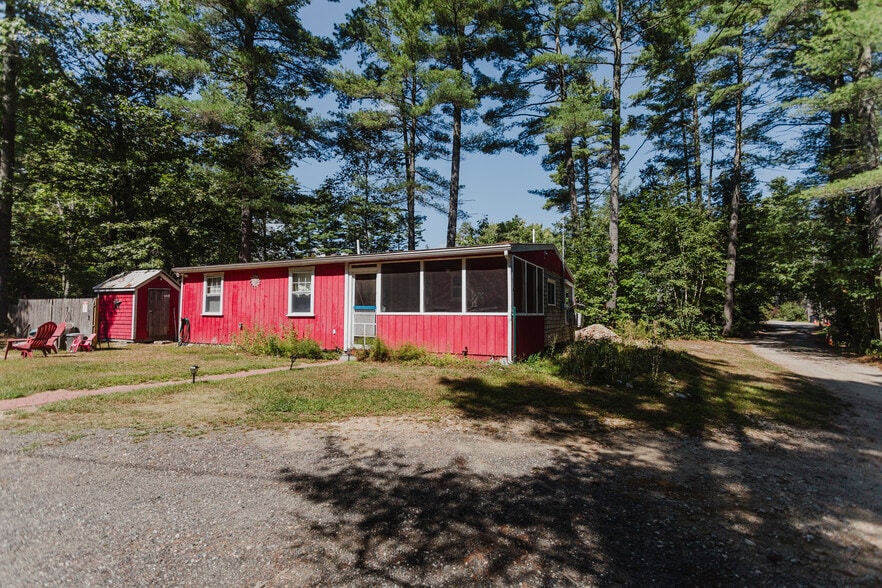 Primary Photo - 61 Hall Rd