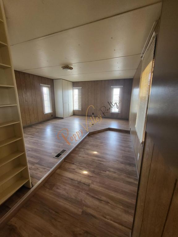 Building Photo - 1501 Broken Arrow