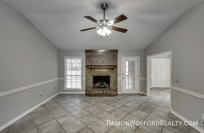 Building Photo - 502 Pelahatchie Shore Dr