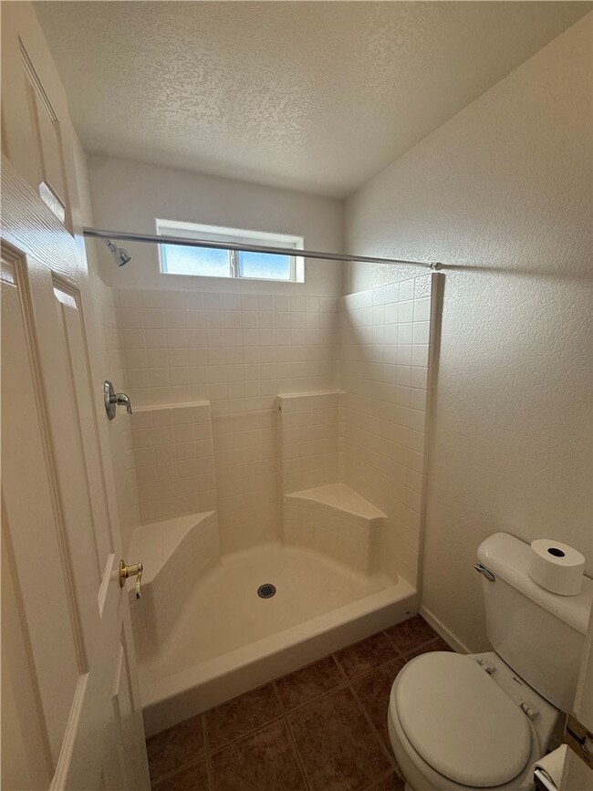 Building Photo - 2855 N Central St