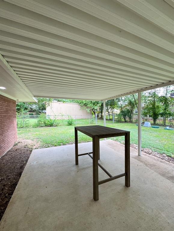 Building Photo - 17903 Wild Oak Dr
