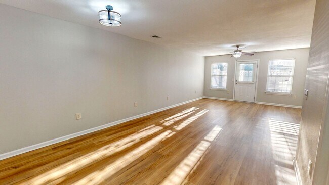 Building Photo - 5028 Winfield Dr