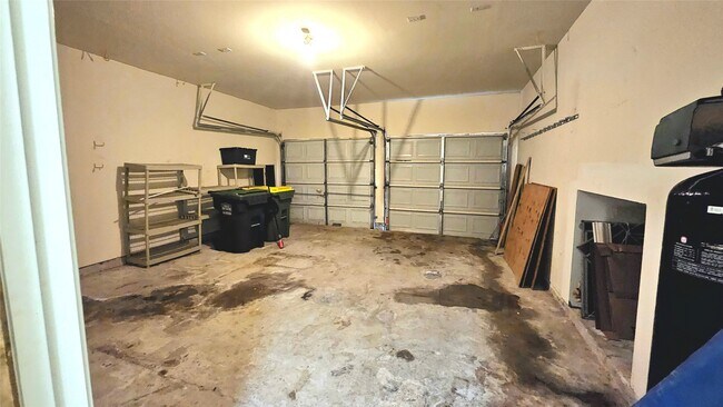 Building Photo - 3121 English Oaks Blvd