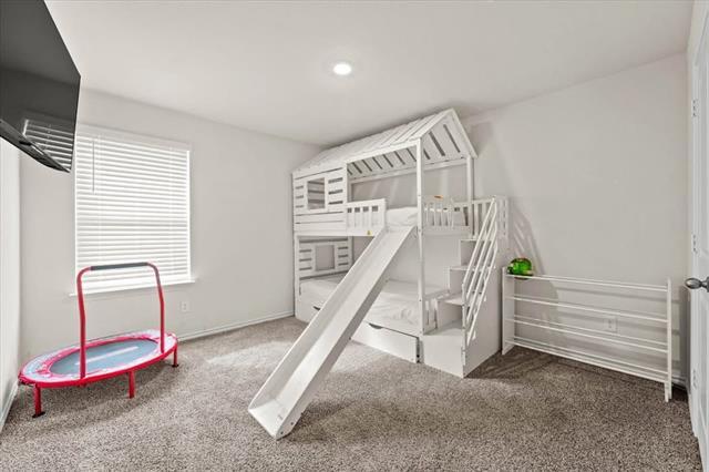 Building Photo - 287 Thoroughbred St