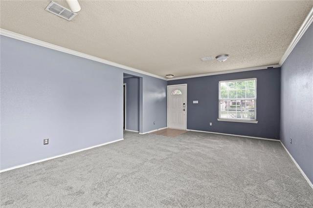 Building Photo - 1600 Dragonback Pass