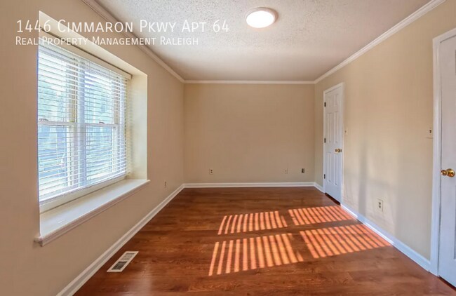 Building Photo - 1446 Cimarron Pkwy