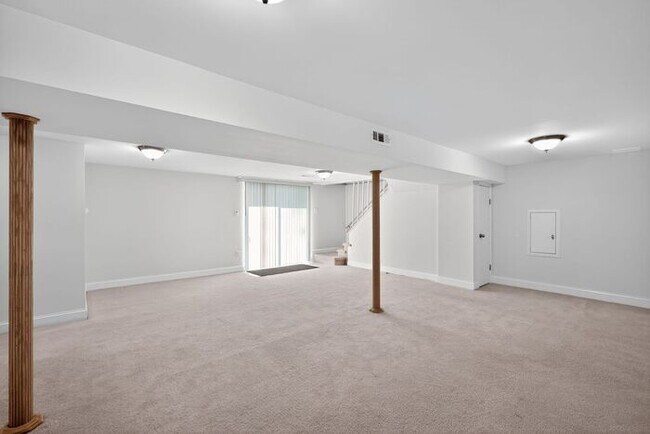 Building Photo - 14012 Duckett Rd