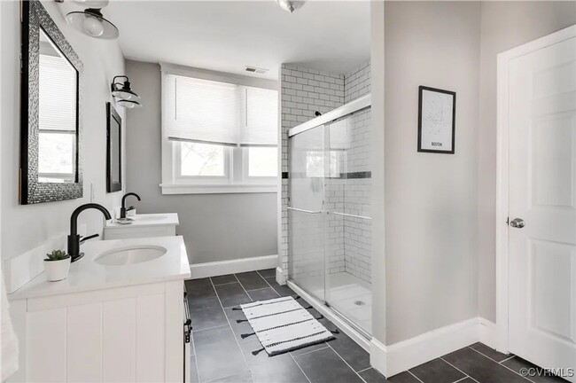 Building Photo - Beautiful Brookland Park Bungalow