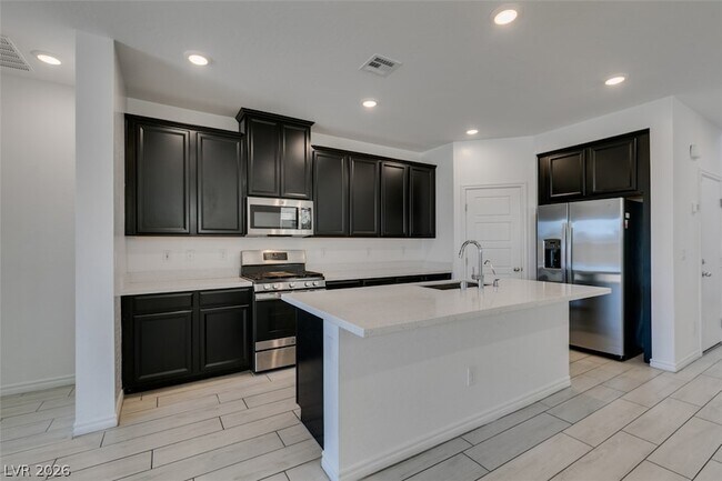Building Photo - 6858 Greensmen Ave