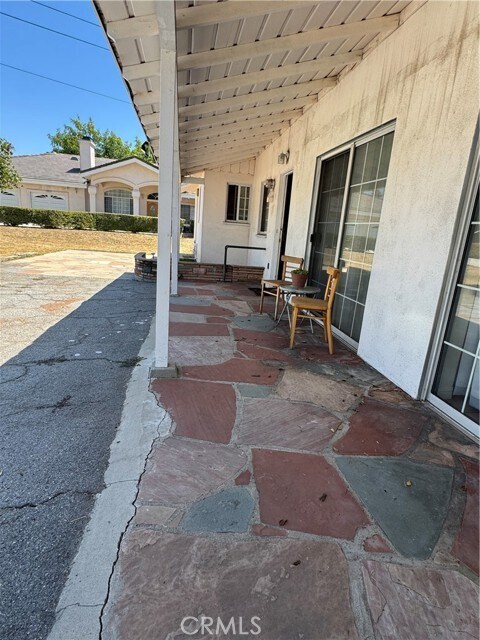 Building Photo - 758 W Longden Ave