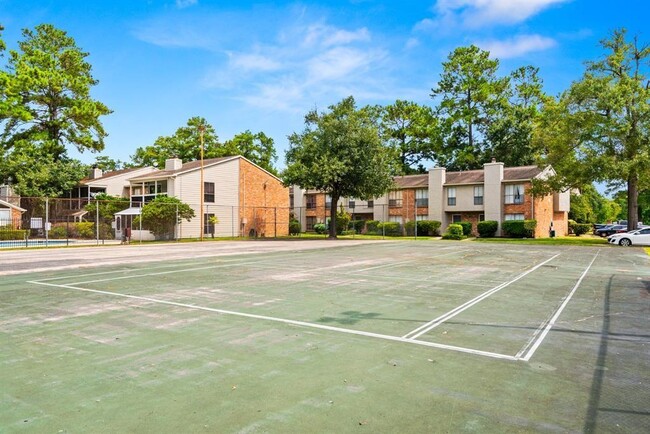 Building Photo - 17331 Red Oak Dr