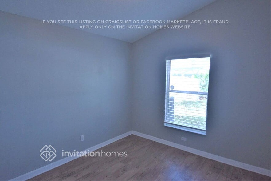 Building Photo - 2030 Stratford Pointe Dr