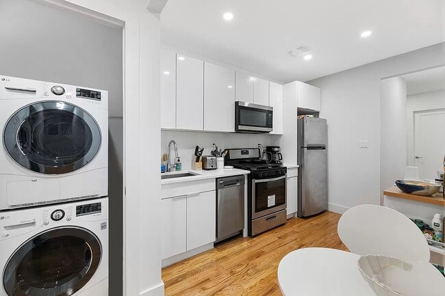 Building Photo - 73 East 2nd Street