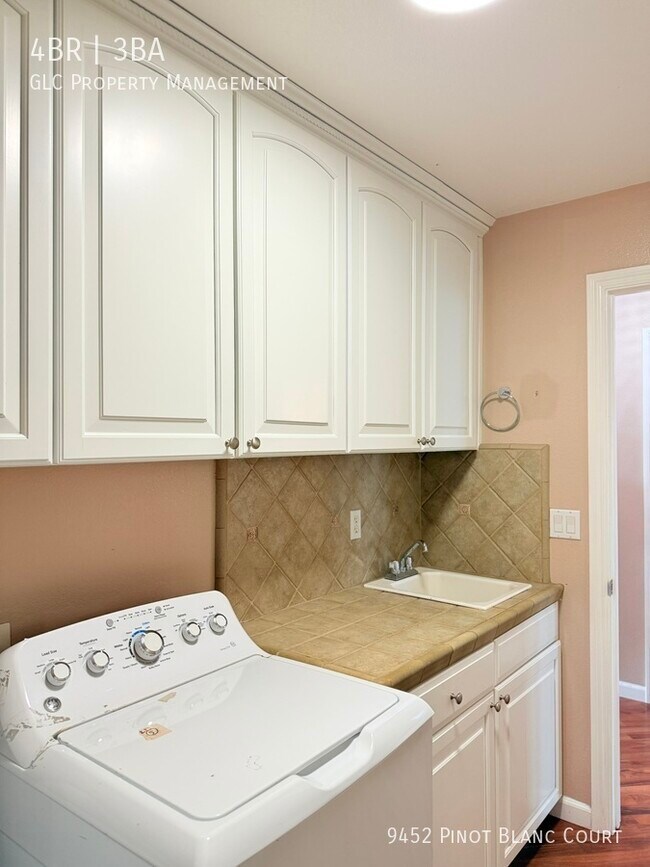 Building Photo - 9452 Pinot Blanc Ct