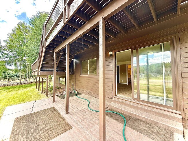 Building Photo - Jeremy Ranch Retreat – Available Now