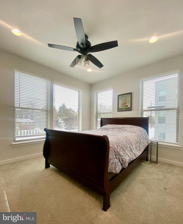 Building Photo - 5130 Randolph Rd