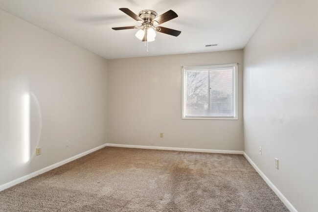 Building Photo - 115 Roane Dr