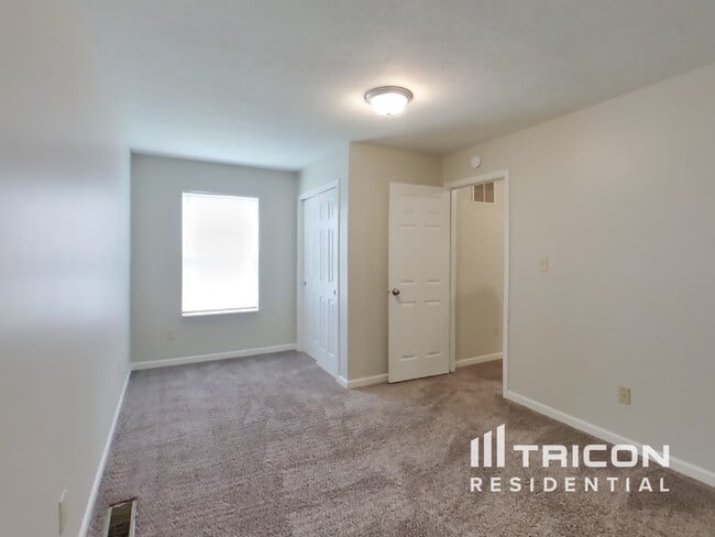 Building Photo - 2066 Ferdinand Ct