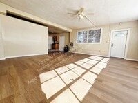 Building Photo - 323 Hughes St