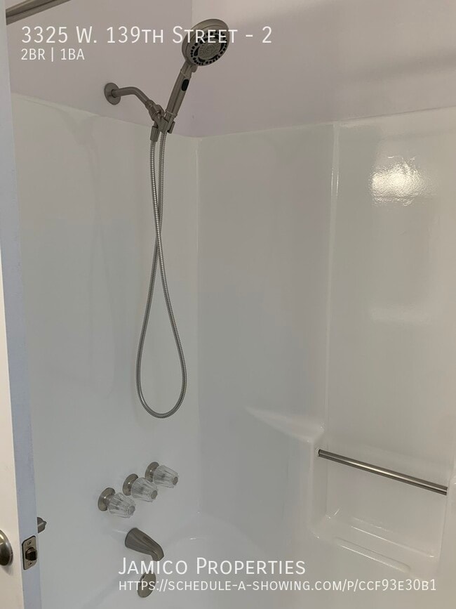 Building Photo - 3325 139th St