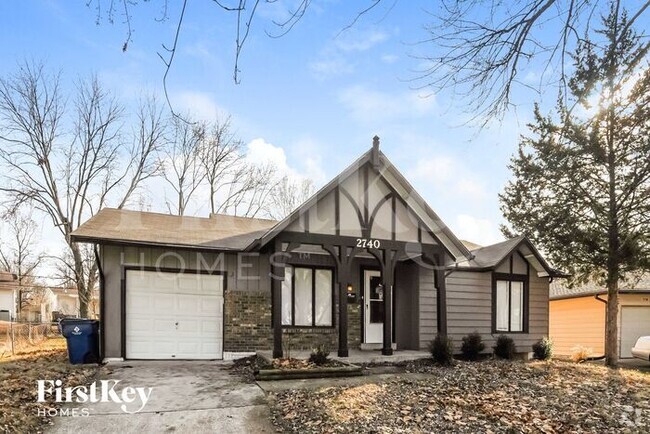 Building Photo - 2740 Sherwood Dr