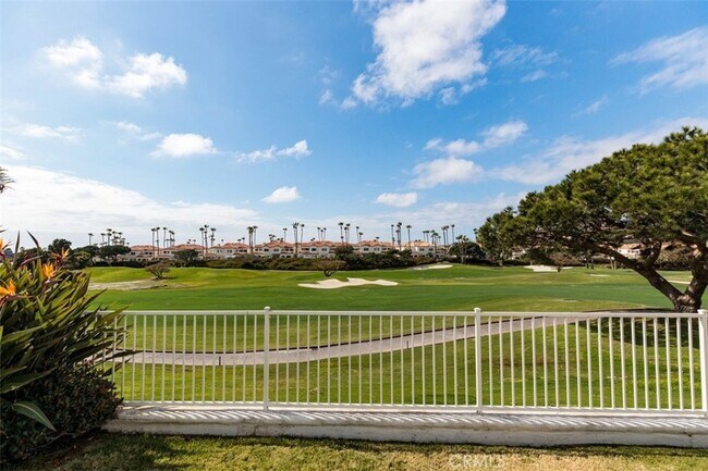 Building Photo - 23 Marbella