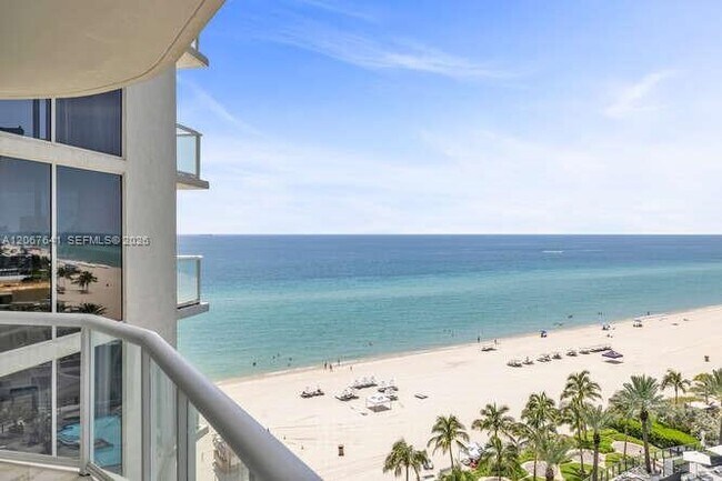 Building Photo - 18671 Collins Ave