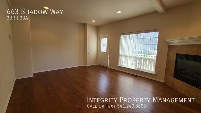 Building Photo - 663 Shadow Way