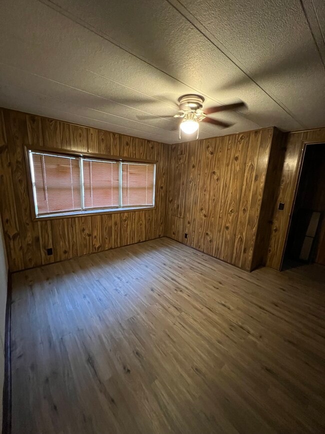 Building Photo - Magnolia #07