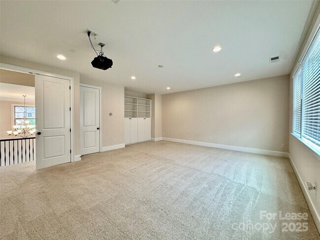 Building Photo - 929 Terramore Ln