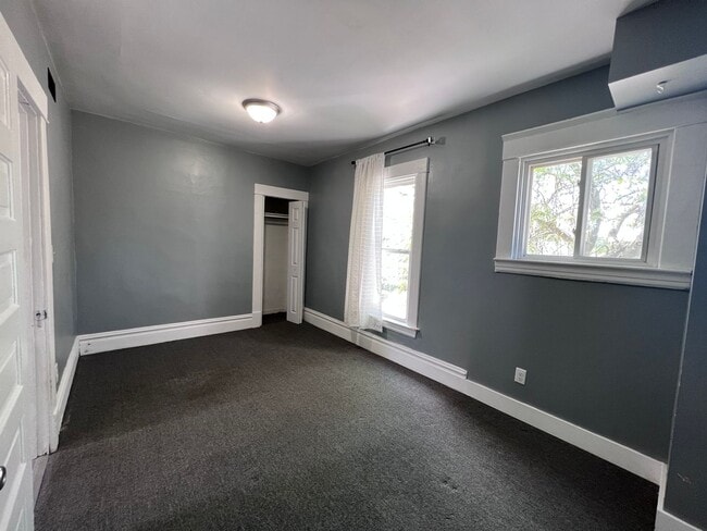 Building Photo - 1029 Walker Ave NW