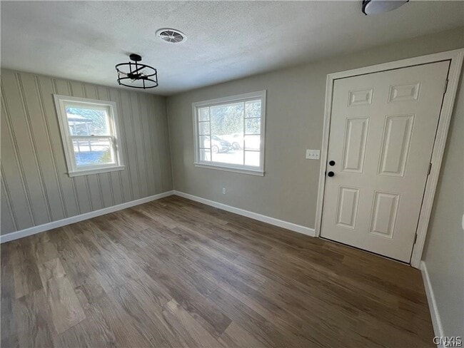 Building Photo - 4900 Bear Rd