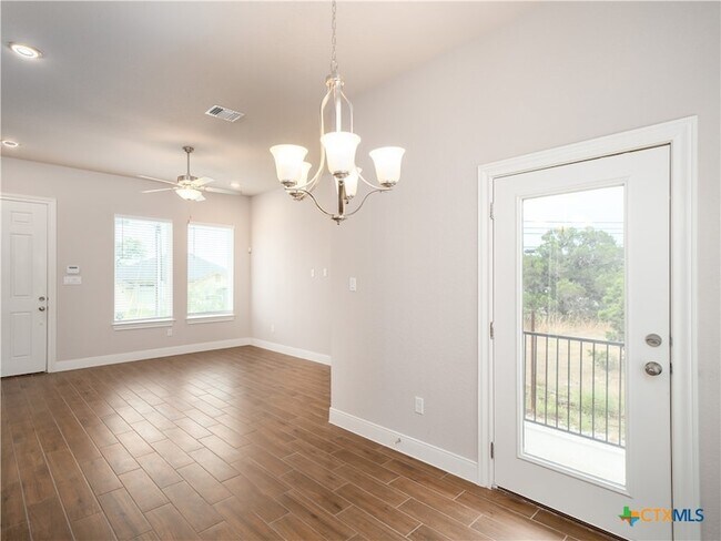 Building Photo - 361 High Dr