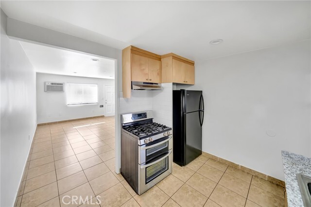 Building Photo - 14235 Sylvan St