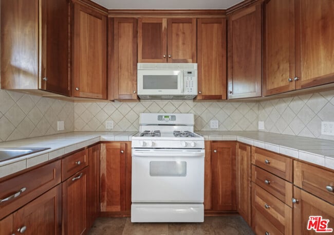 Building Photo - 1009 S Bedford St