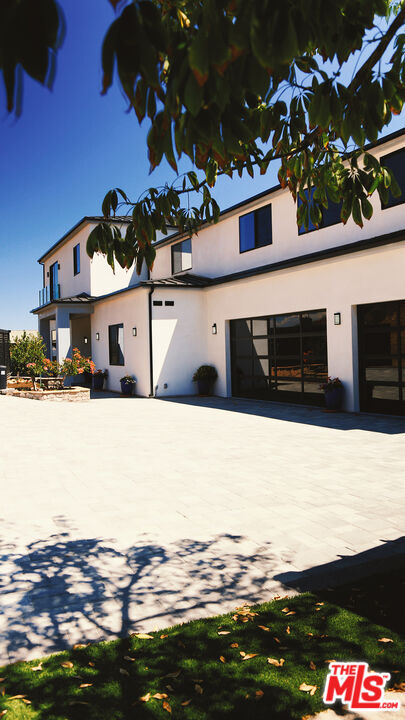 Building Photo - 1700 Cadenhorn Dr