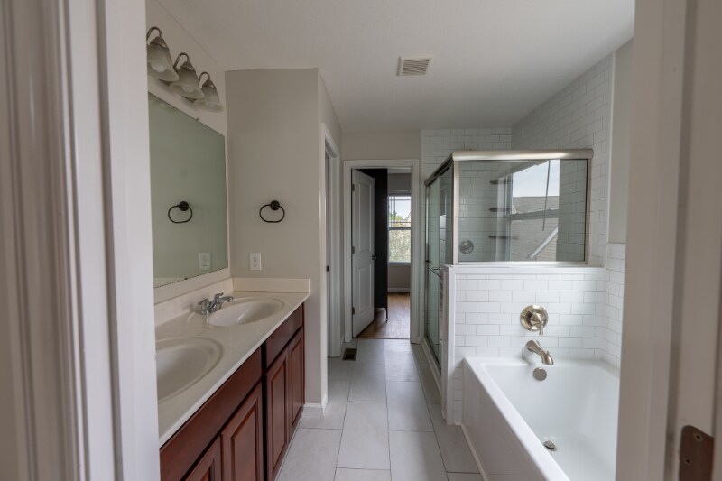 Building Photo - 4480 Snowy Meadow Dr
