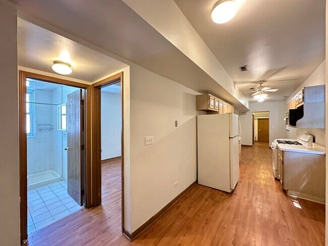 Building Photo - 3832 N Fremont St